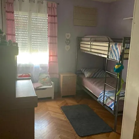 Apartman Zoi Apartamento *